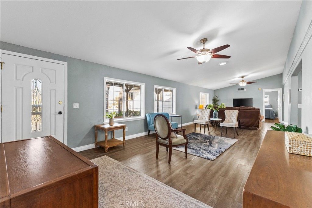 Image 7 of property listing at 24401 Cornstalk, Wildomar, CA 92595