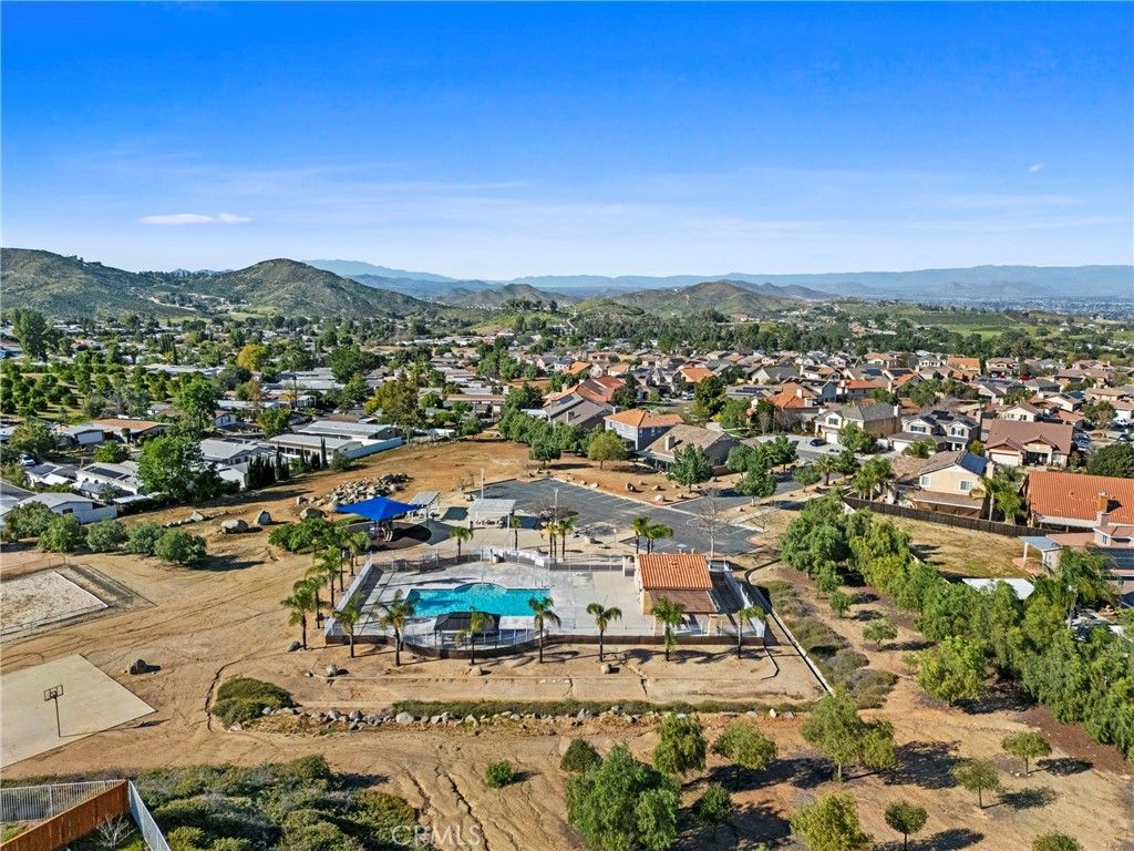 Image 75 of property listing at 24401 Cornstalk, Wildomar, CA 92595