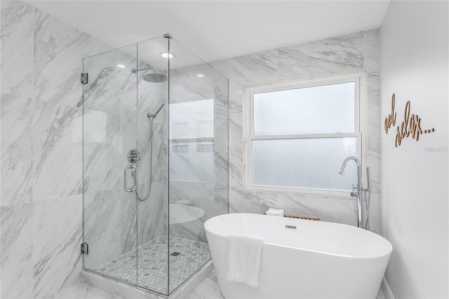 8518 TIDAL BAY LANE, Tampa, FL 33635