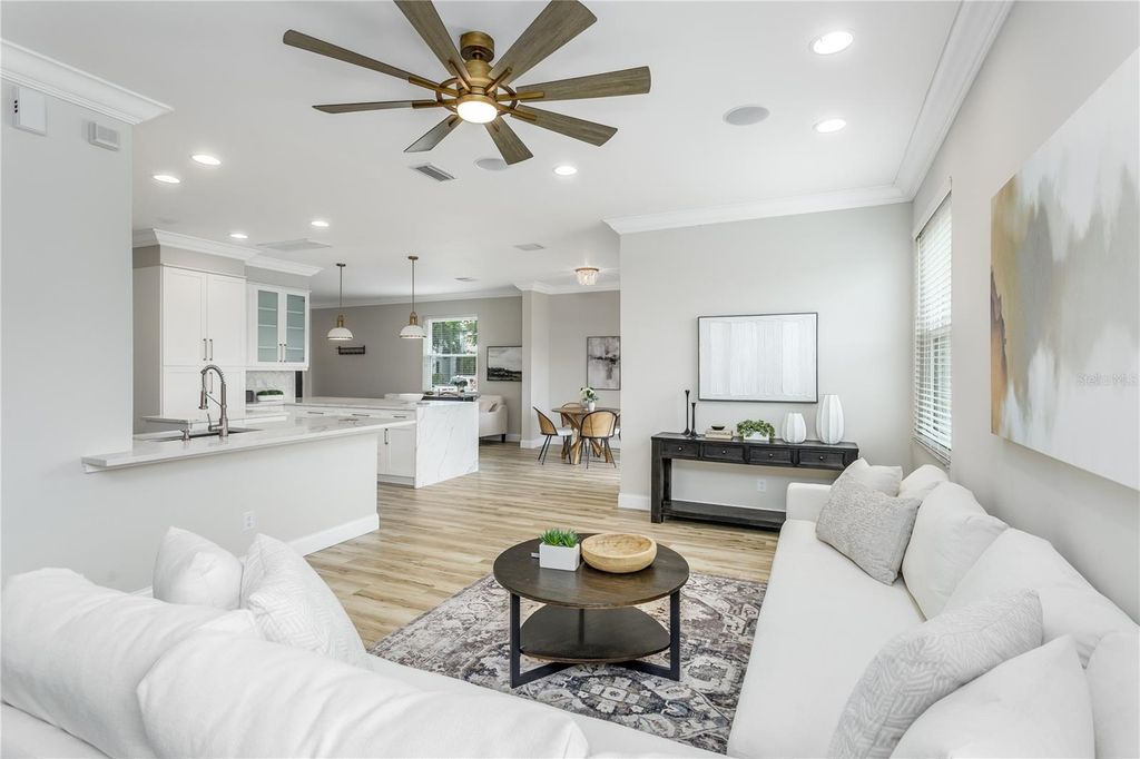 Image 25 of property listing at 8518 TIDAL BAY LANE, Tampa, FL 33635
