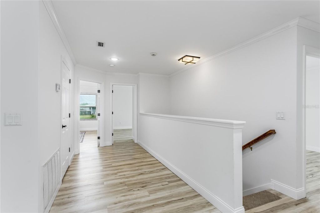 Image 28 of property listing at 8518 TIDAL BAY LANE, Tampa, FL 33635