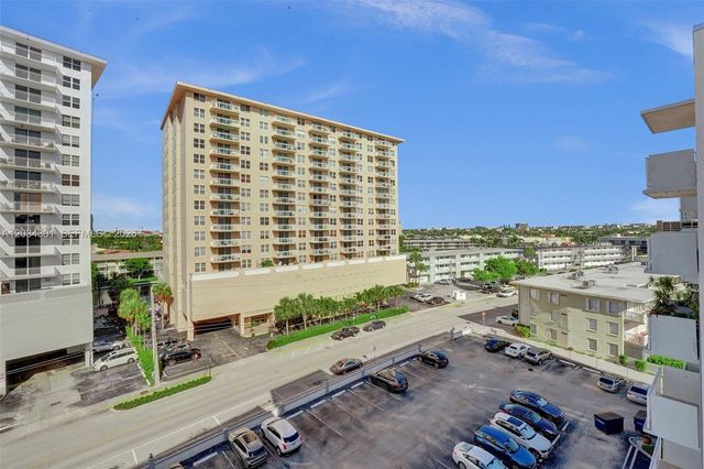 430 Golden Isles Dr 705, Hallandale Beach, FL 33009