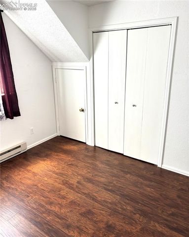 330 Mount View Lane, Colorado Springs, CO 80907