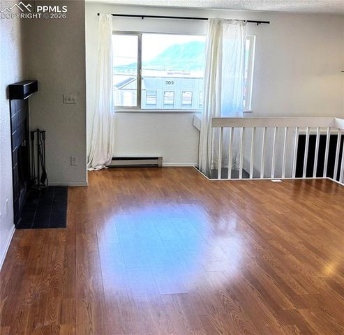 330 Mount View Lane, Colorado Springs, CO 80907