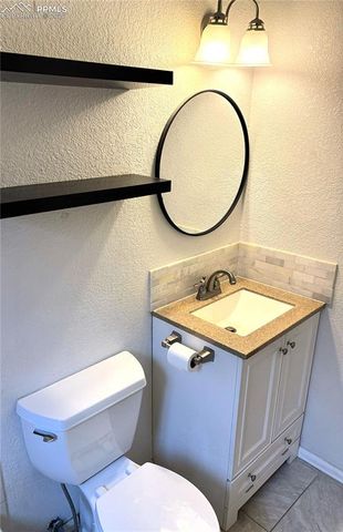 330 Mount View Lane, Colorado Springs, CO 80907