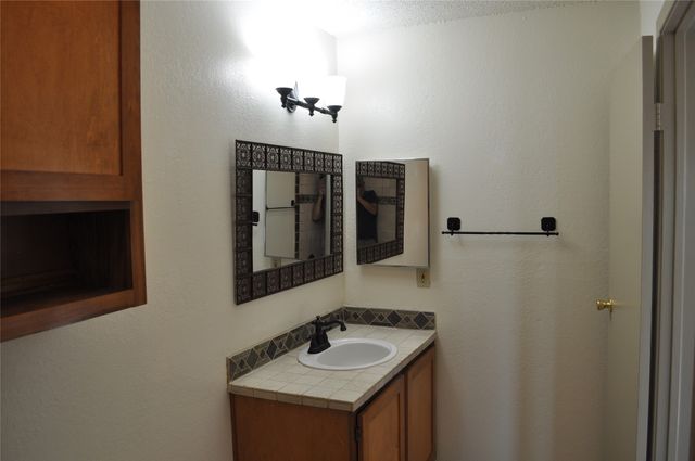 2501 W Zia 7-206, Santa Fe, NM 87505