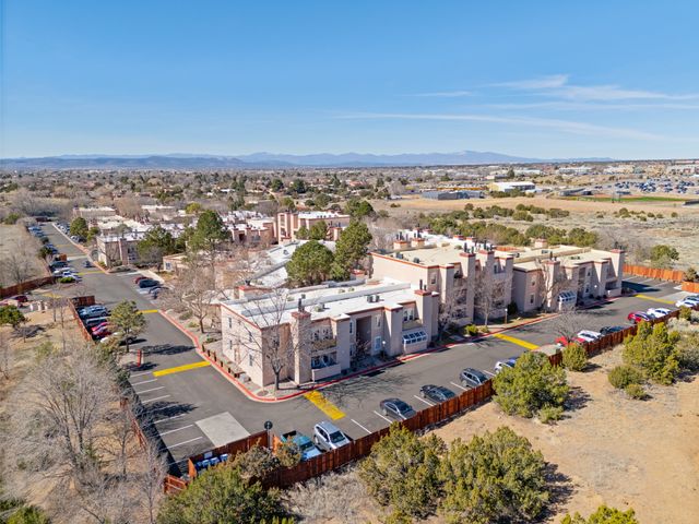 2501 W Zia 7-206, Santa Fe, NM 87505