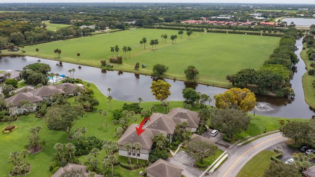 13321 Polo Club Road C203, Wellington, FL 33414