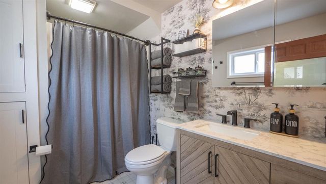 1161 E NORTH LAKE STREET, Hancock, WI 54943