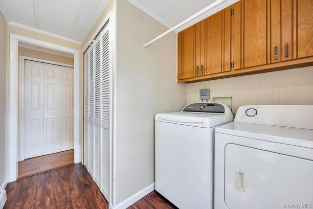 1407 Middle 45, Calverton, NY 11933