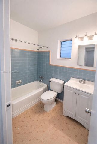 3080 SW 1st St, Miami, FL 33135