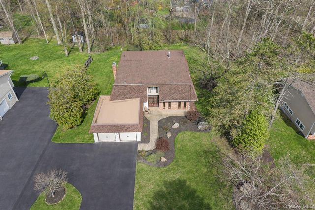 84 Tennyson Drive, Nanuet, NY 10954
