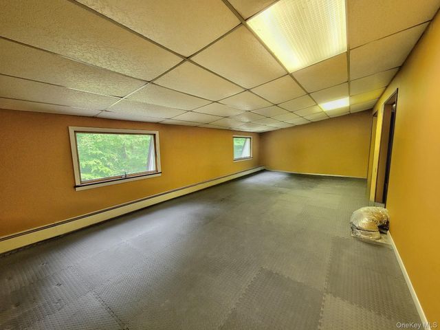 84 Tennyson Drive, Nanuet, NY 10954