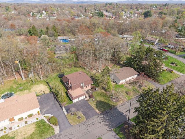 84 Tennyson Drive, Nanuet, NY 10954
