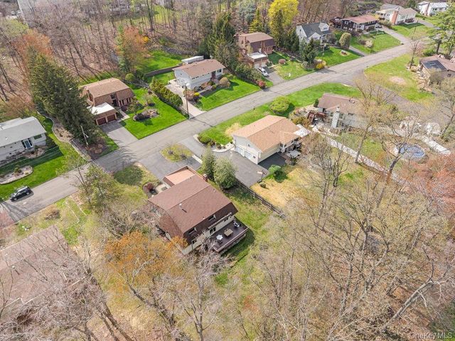 84 Tennyson Drive, Nanuet, NY 10954