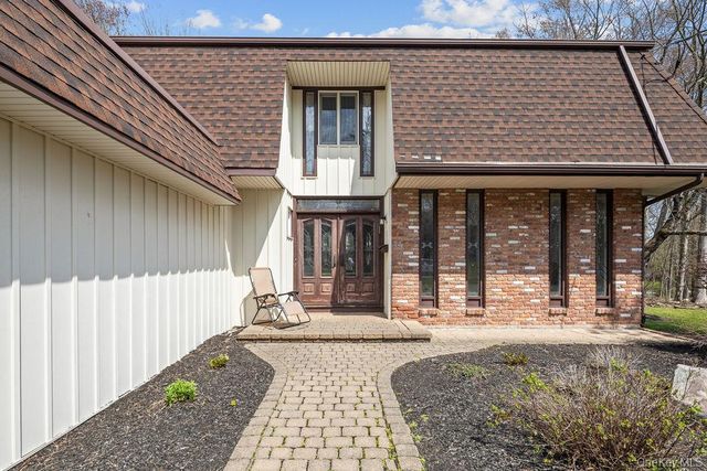 84 Tennyson Drive, Nanuet, NY 10954