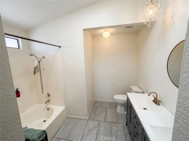 15660 Lake Ridge Road, Lake Elsinore, CA 92530