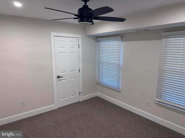 14 PICKWICK PL, Sewell, NJ 08080