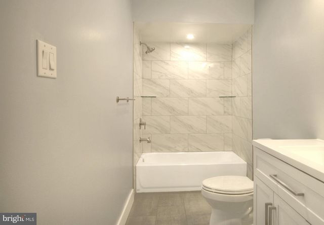 14 PICKWICK PL, Sewell, NJ 08080