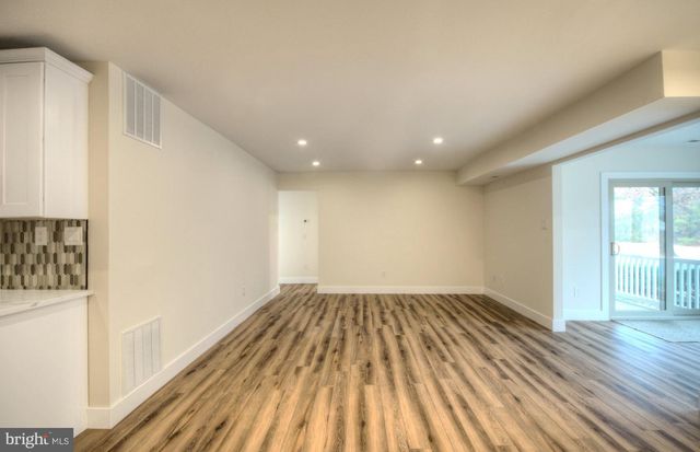 14 PICKWICK PL, Sewell, NJ 08080