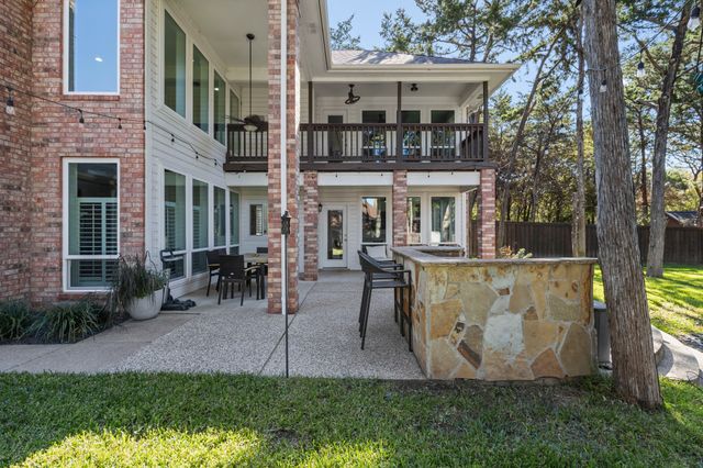 827 Knoll Manor Court, Cedar Hill, TX 75104