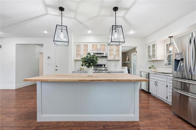 13223 Park Lane, Grandview, MO 64030