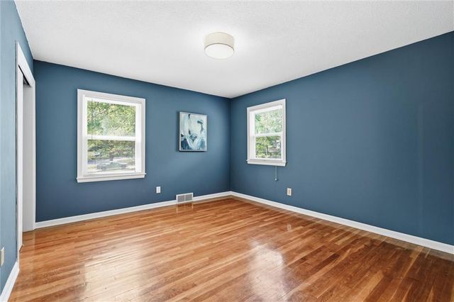 13223 Park Lane, Grandview, MO 64030