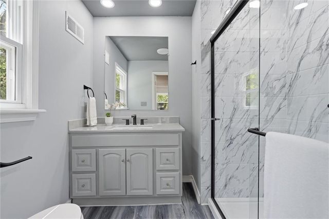 13223 Park Lane, Grandview, MO 64030