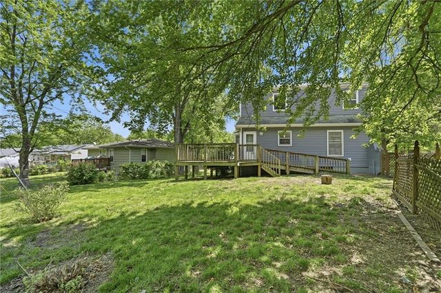 13223 Park Lane, Grandview, MO 64030