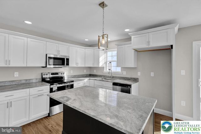 38 Rosalie's Way, Muhlenberg Twp, PA 19560