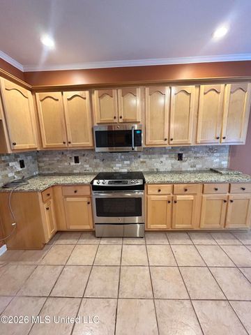 7684 N Rigmoore Point, Olive Branch, MS 38654
