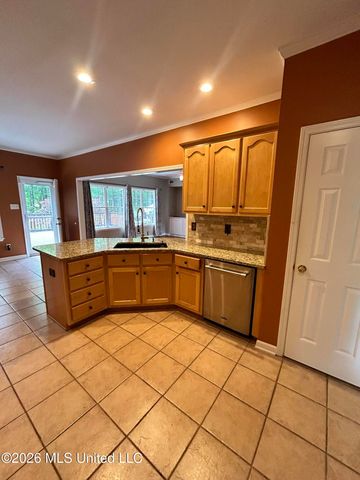 7684 N Rigmoore Point, Olive Branch, MS 38654