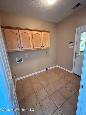 7684 N Rigmoore Point, Olive Branch, MS 38654