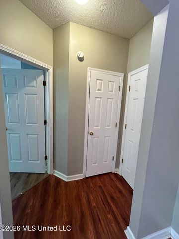 7684 N Rigmoore Point, Olive Branch, MS 38654