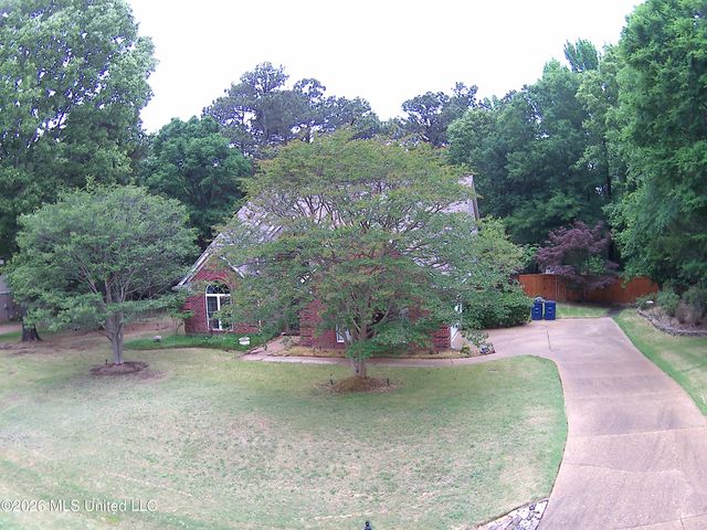 7684 N Rigmoore Point, Olive Branch, MS 38654