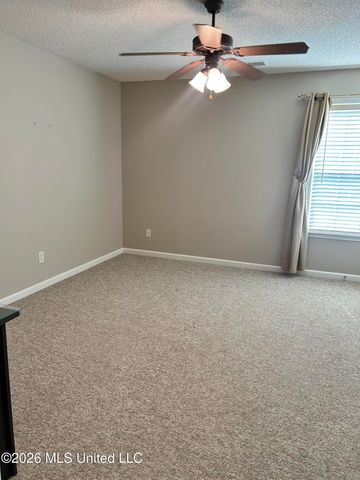 7684 N Rigmoore Point, Olive Branch, MS 38654
