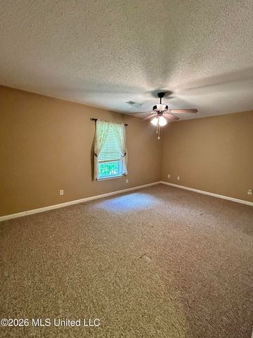 7684 N Rigmoore Point, Olive Branch, MS 38654
