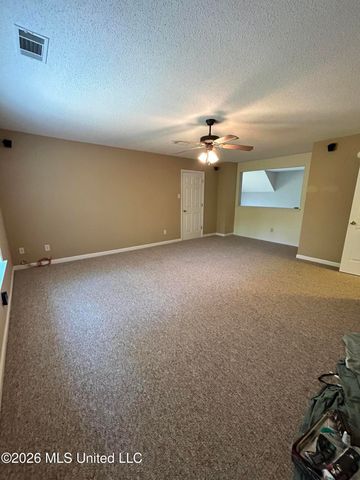 7684 N Rigmoore Point, Olive Branch, MS 38654