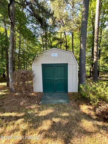 7684 N Rigmoore Point, Olive Branch, MS 38654