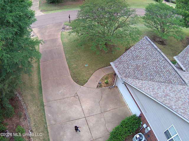 7684 N Rigmoore Point, Olive Branch, MS 38654