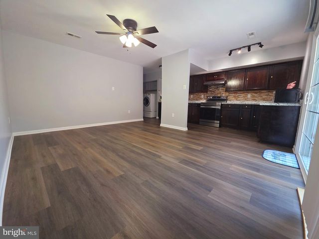 3809 PORT HOPE PT, Triangle, VA 22172