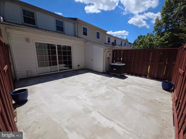 3809 PORT HOPE PT, Triangle, VA 22172