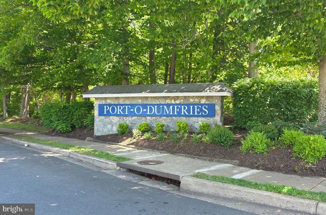 3809 PORT HOPE PT, Triangle, VA 22172