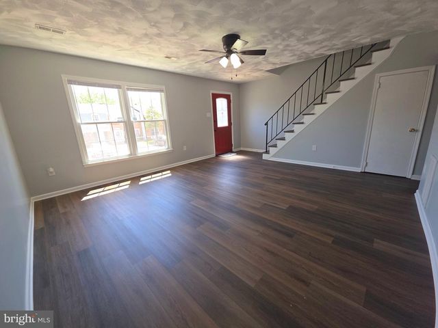3809 PORT HOPE PT, Triangle, VA 22172