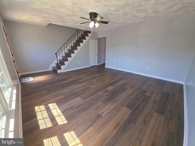 3809 PORT HOPE PT, Triangle, VA 22172