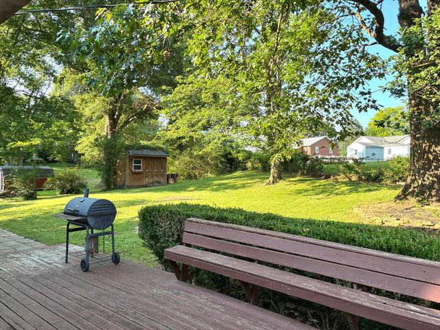 4900 Ic Avenue, Paducah, KY 42003
