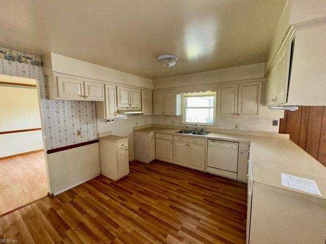 436 Clemson AVE, Chesapeake, VA 23324
