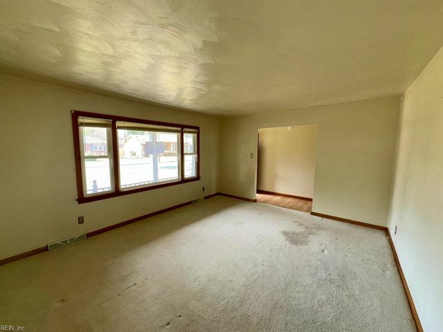 436 Clemson AVE, Chesapeake, VA 23324