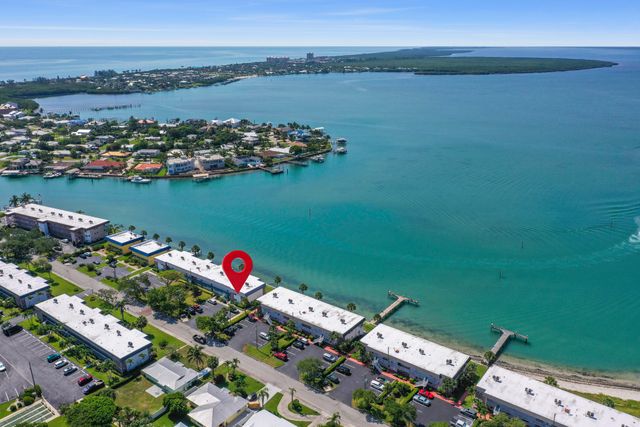 1177 Bayshore Drive 207, Fort Pierce, FL 34949