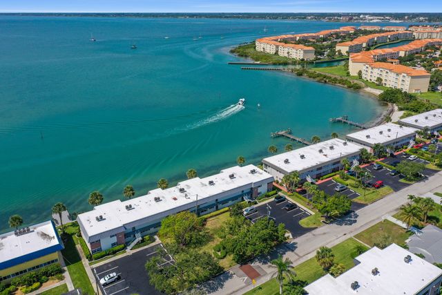 1177 Bayshore Drive 207, Fort Pierce, FL 34949